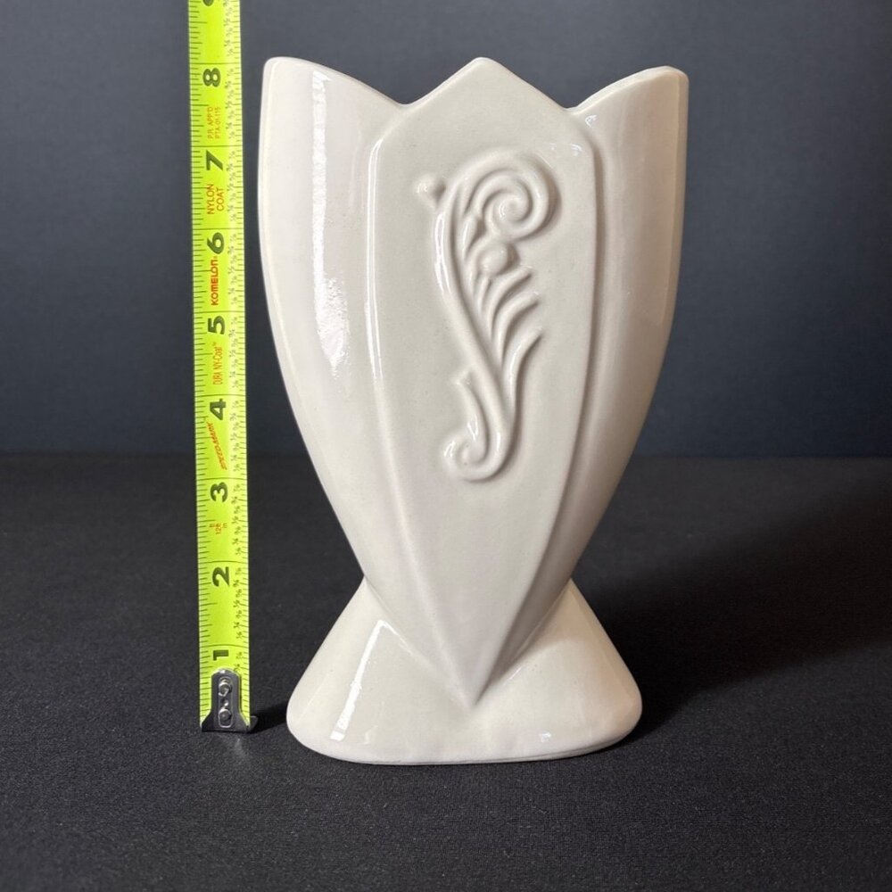 Vintage Fredericksburg Art Deco Pottery Glossy Vase Tulip FiddleHead Fern Motif - Picture 15 of 16